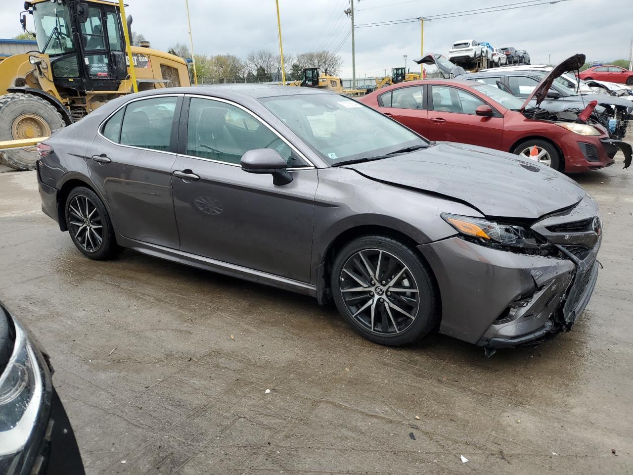 2021 TOYOTA CAMRY SE - Image 4