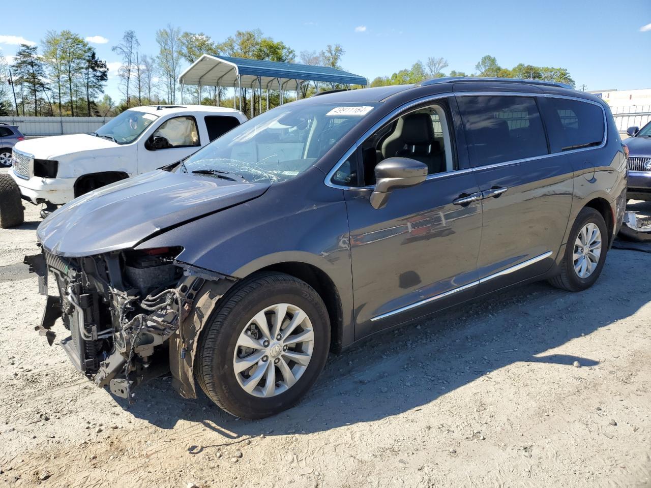 2018 CHRYSLER PACIFICA T car image