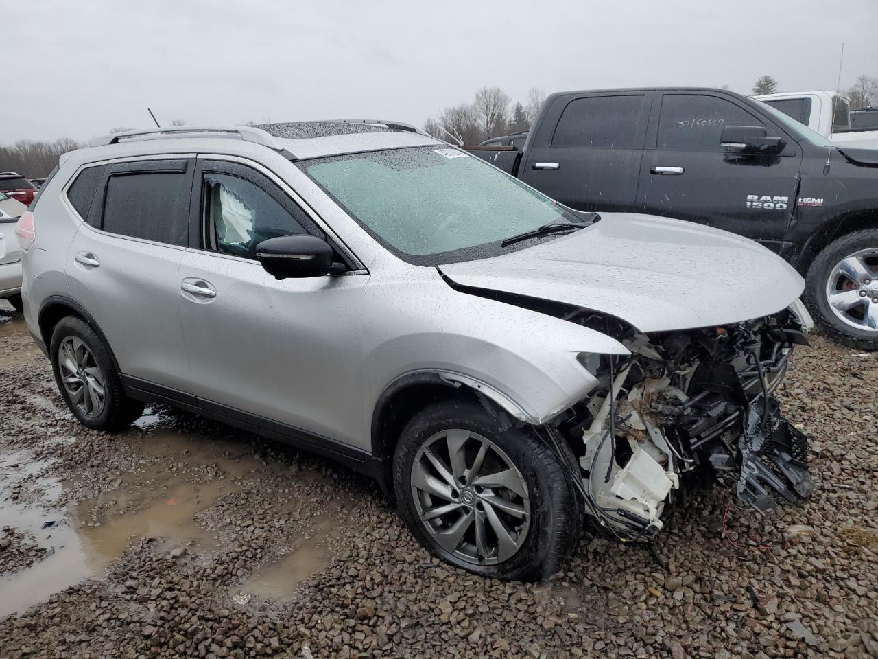 2015 NISSAN ROGUE S - Фото 4