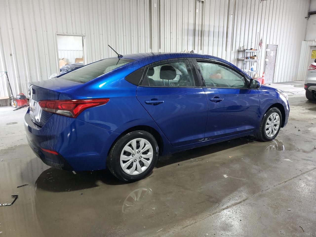 2021 HYUNDAI ACCENT SE - Фото 3
