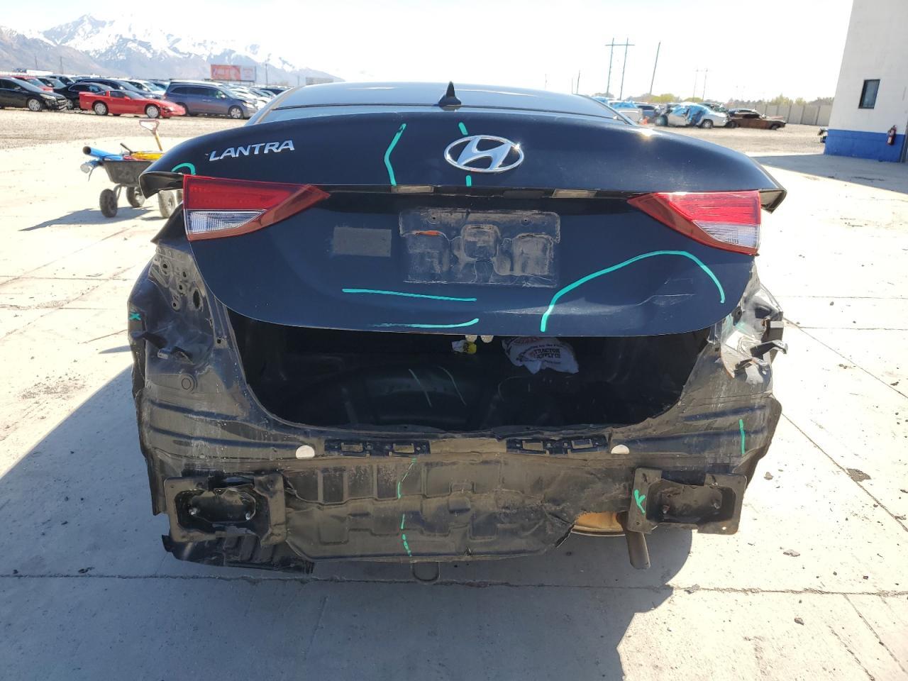 2015 HYUNDAI ELANTRA SE - Фото 6