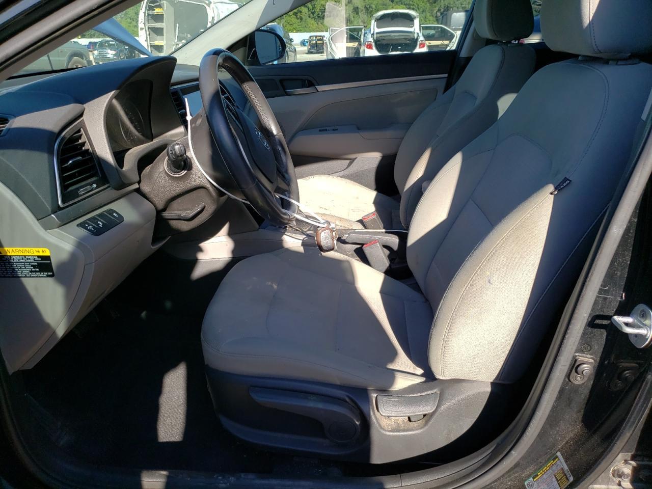 2017 HYUNDAI ELANTRA SE - Image 7