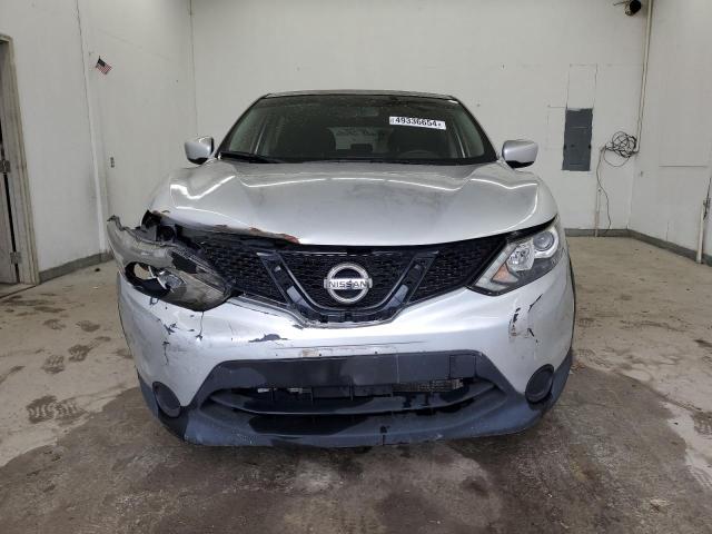 2017 Nissan Rogue Sport S - Image 5