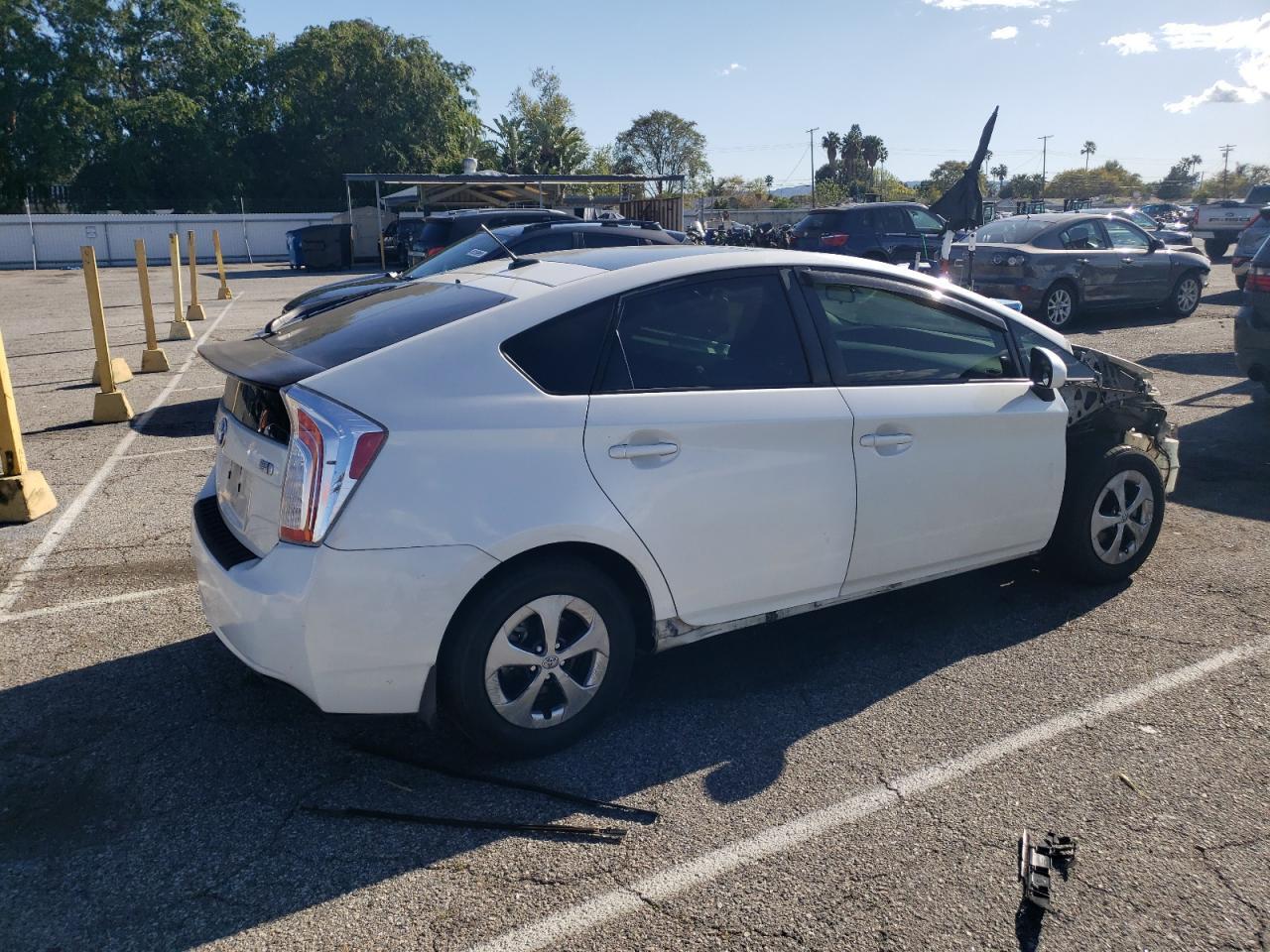 2015 TOYOTA PRIUS - Image 3