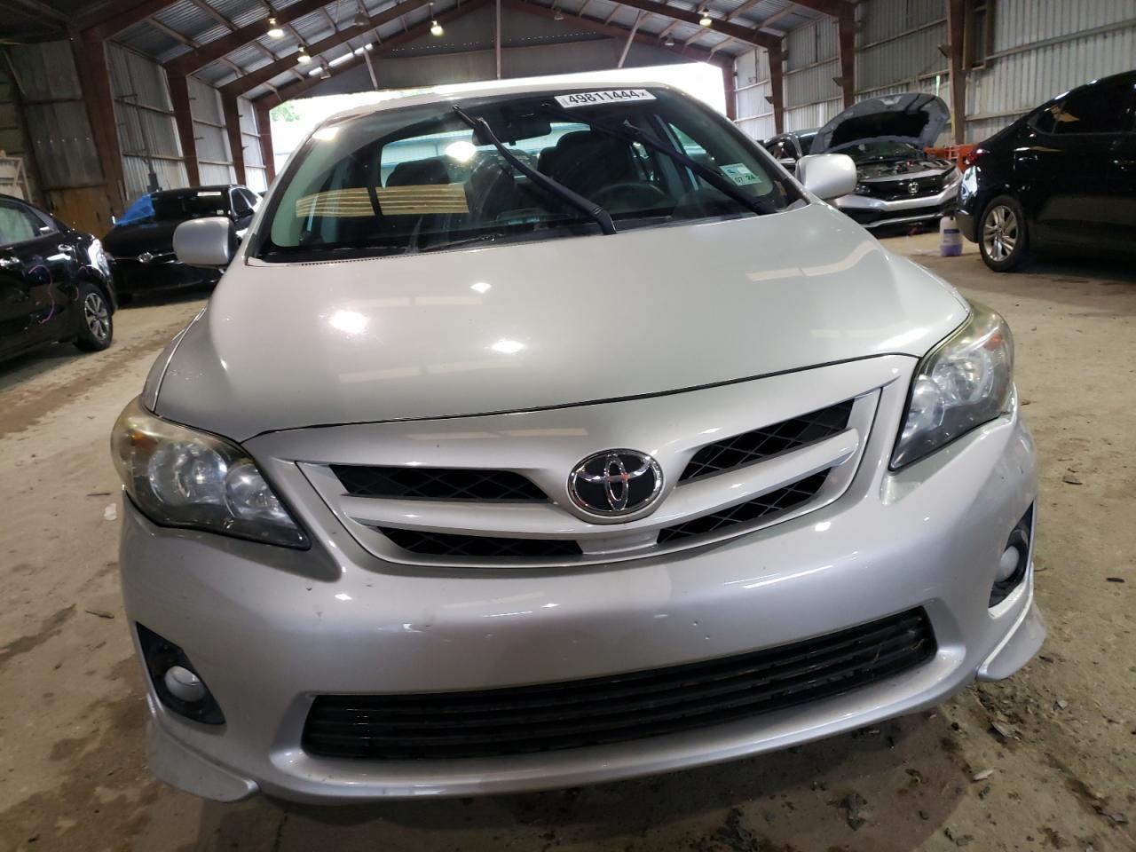 2013 TOYOTA COROLLA BA - Фото 5