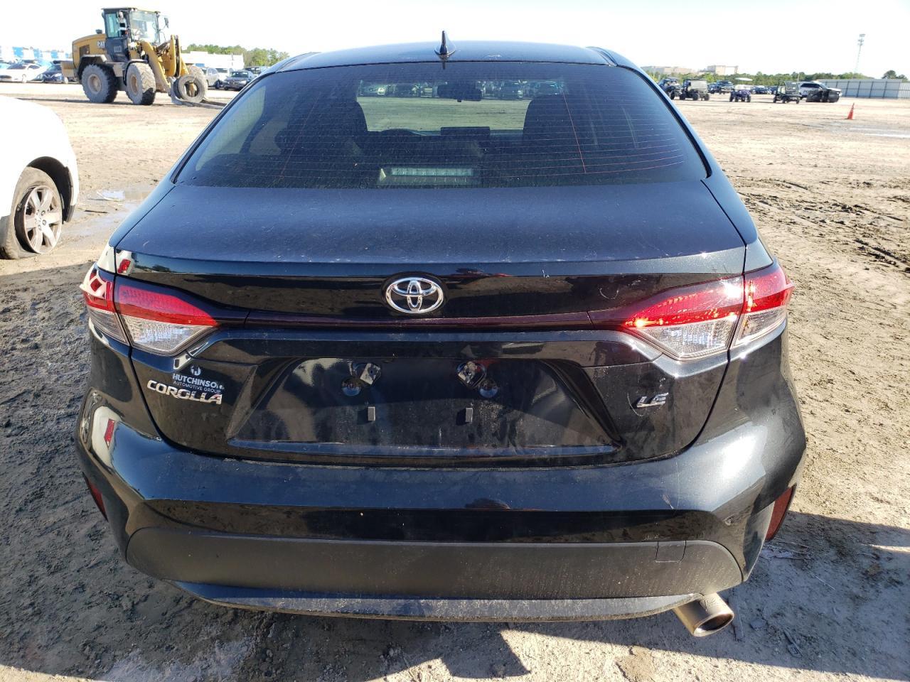 2022 TOYOTA COROLLA LE - Image 6