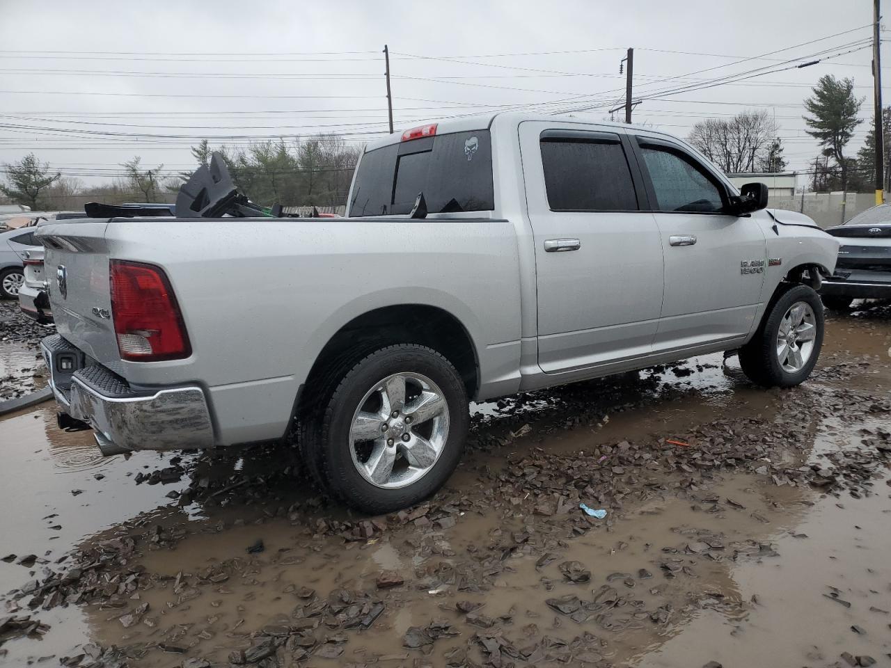 2015 RAM 1500 SLT - Image 3