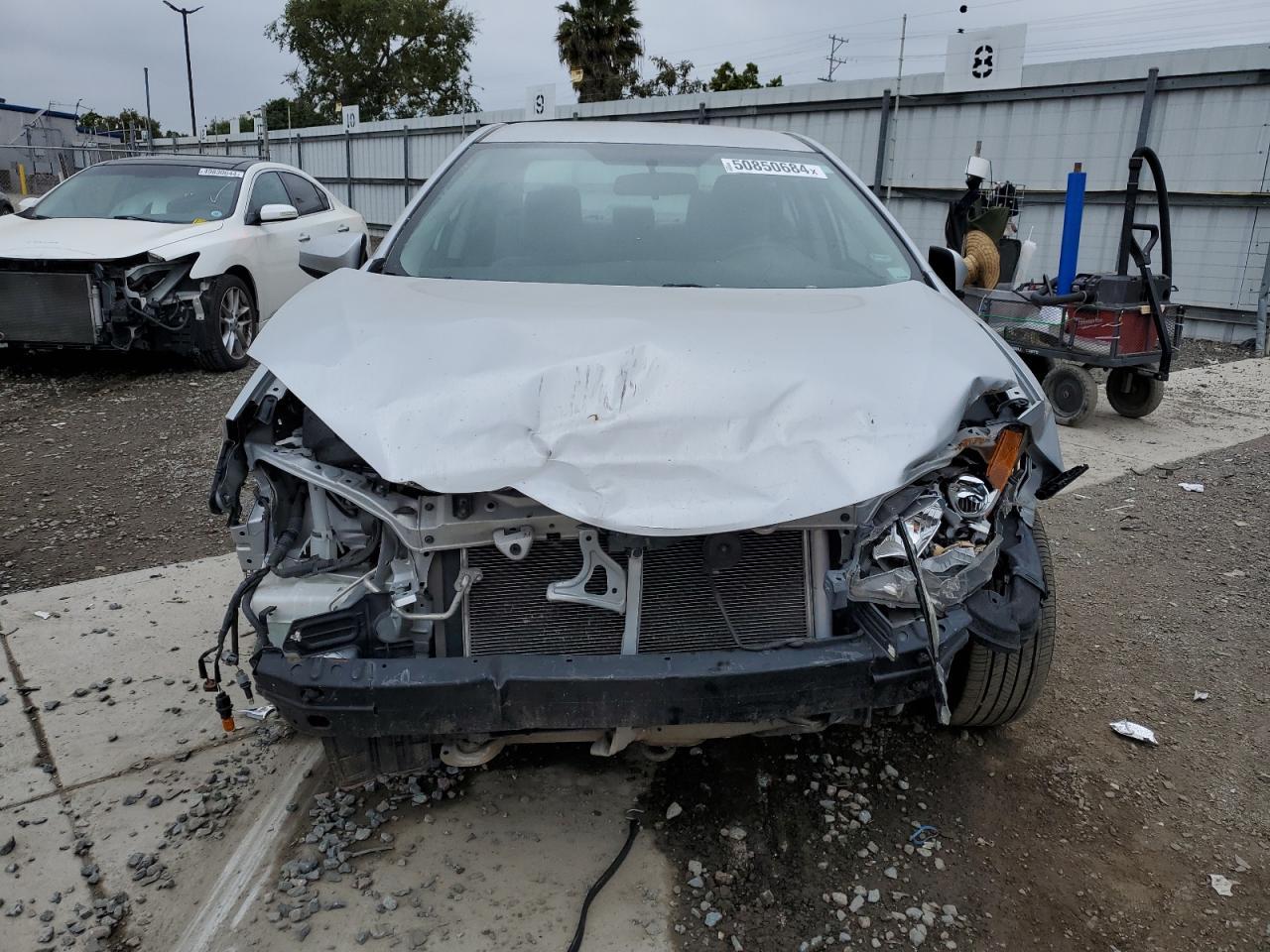 2015 TOYOTA COROLLA L - Фото 5