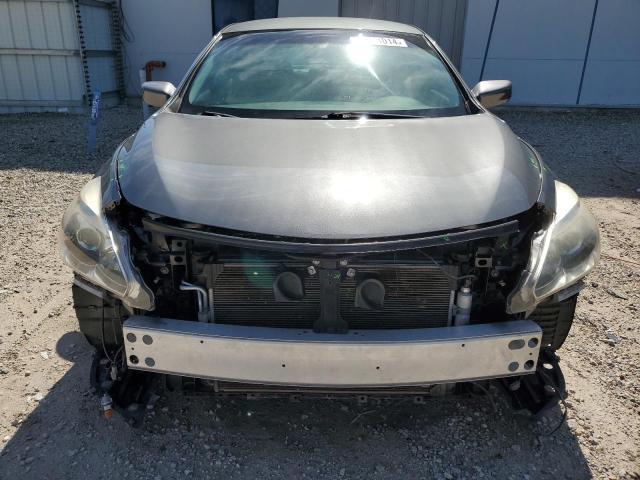 2015 Nissan Altima 2.5 - Image 5