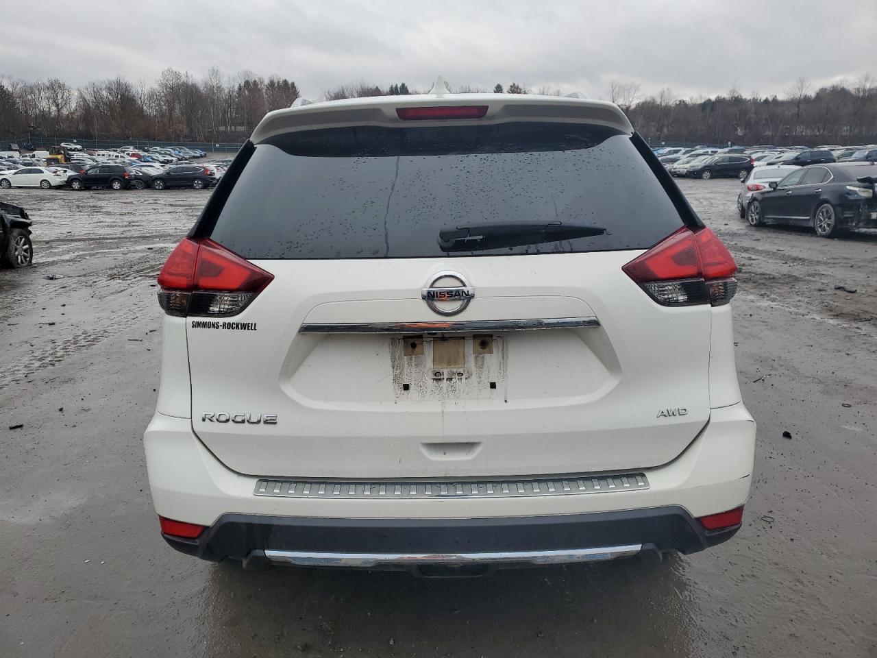 2017 NISSAN ROGUE S - Фото 6