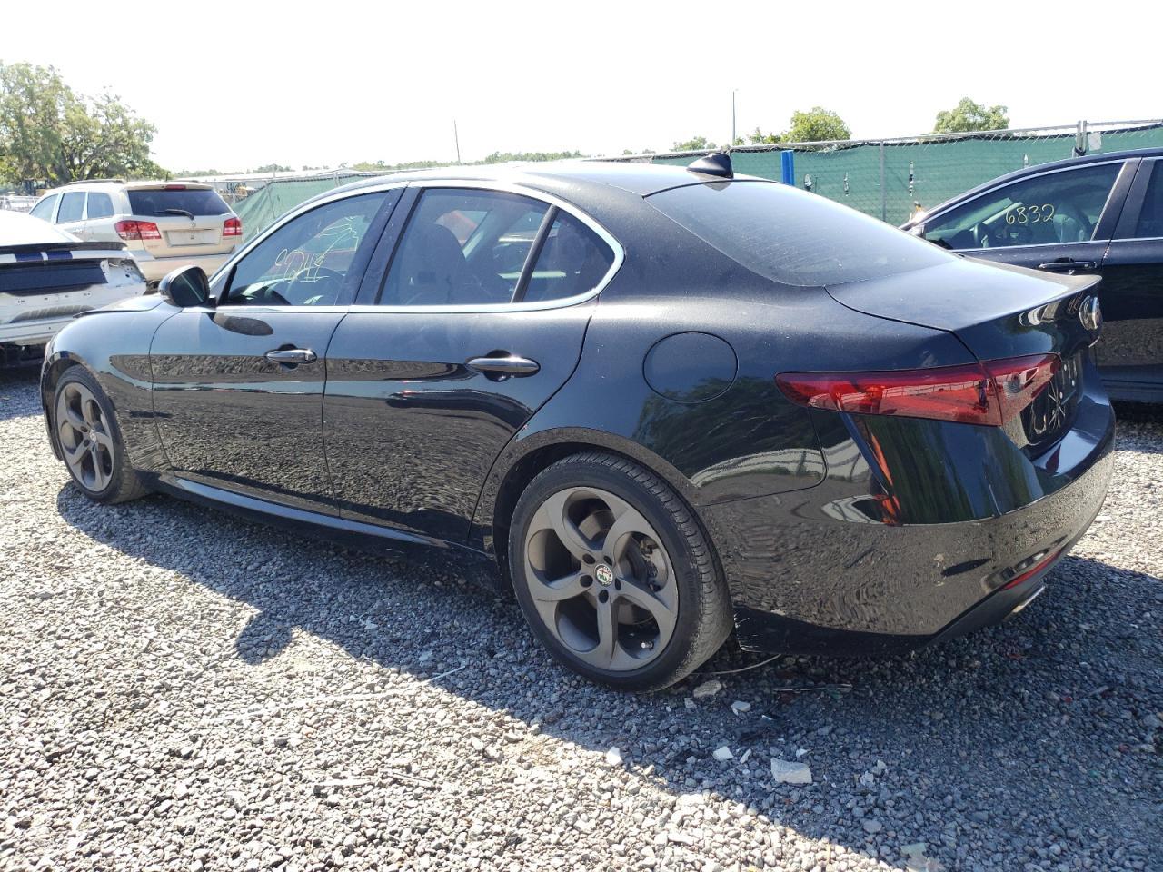 2017 ALFA ROMEO GIULIA - Фото 2