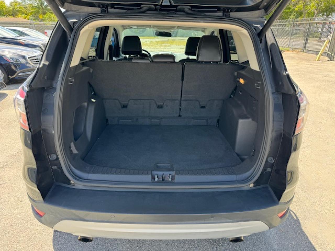 2017 FORD ESCAPE SE - Фото 6