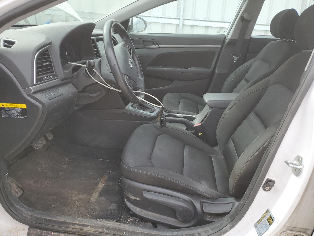2017 HYUNDAI ELANTRA SE - Image 7