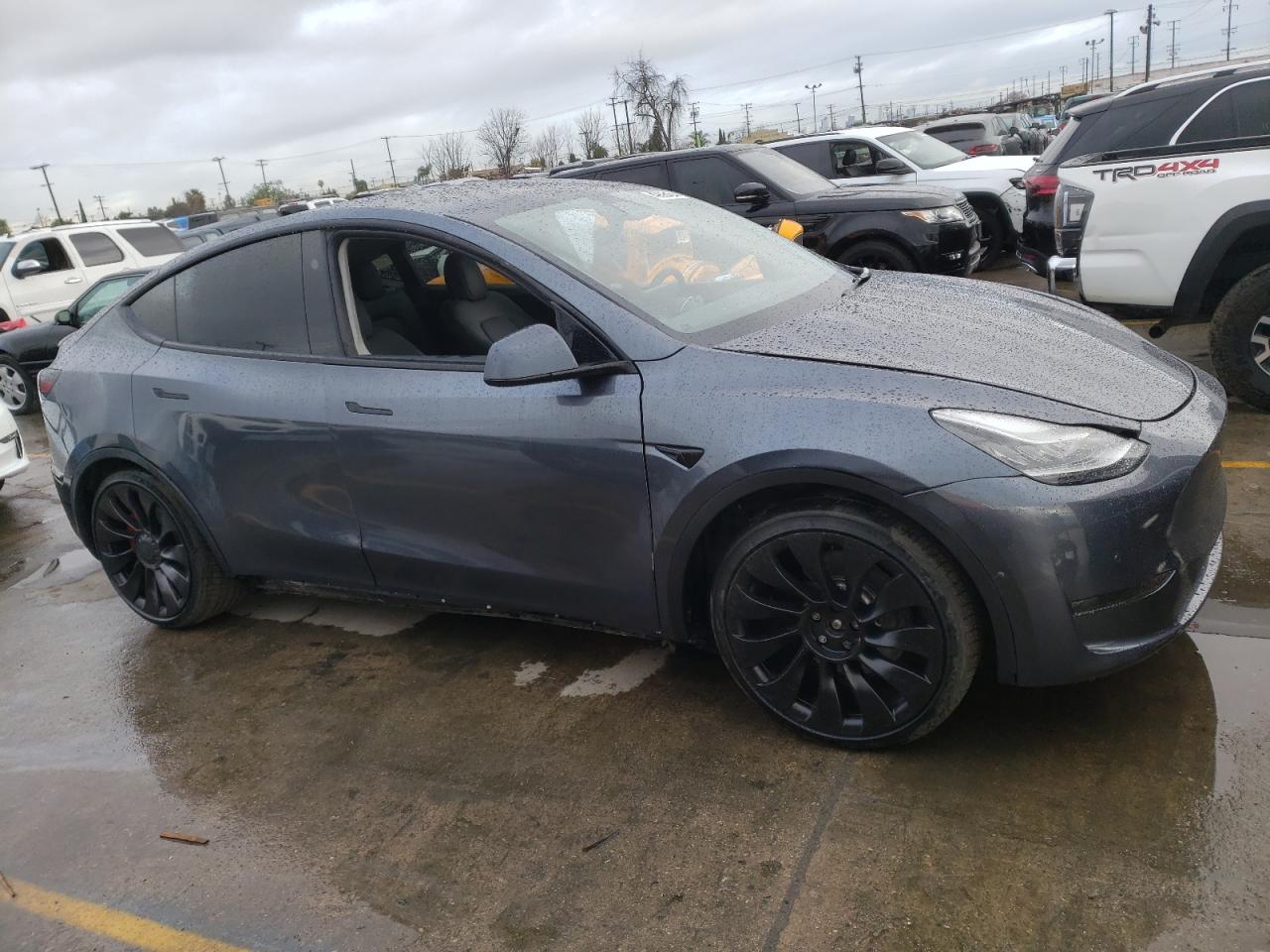 2023 TESLA MODEL Y - Image 4