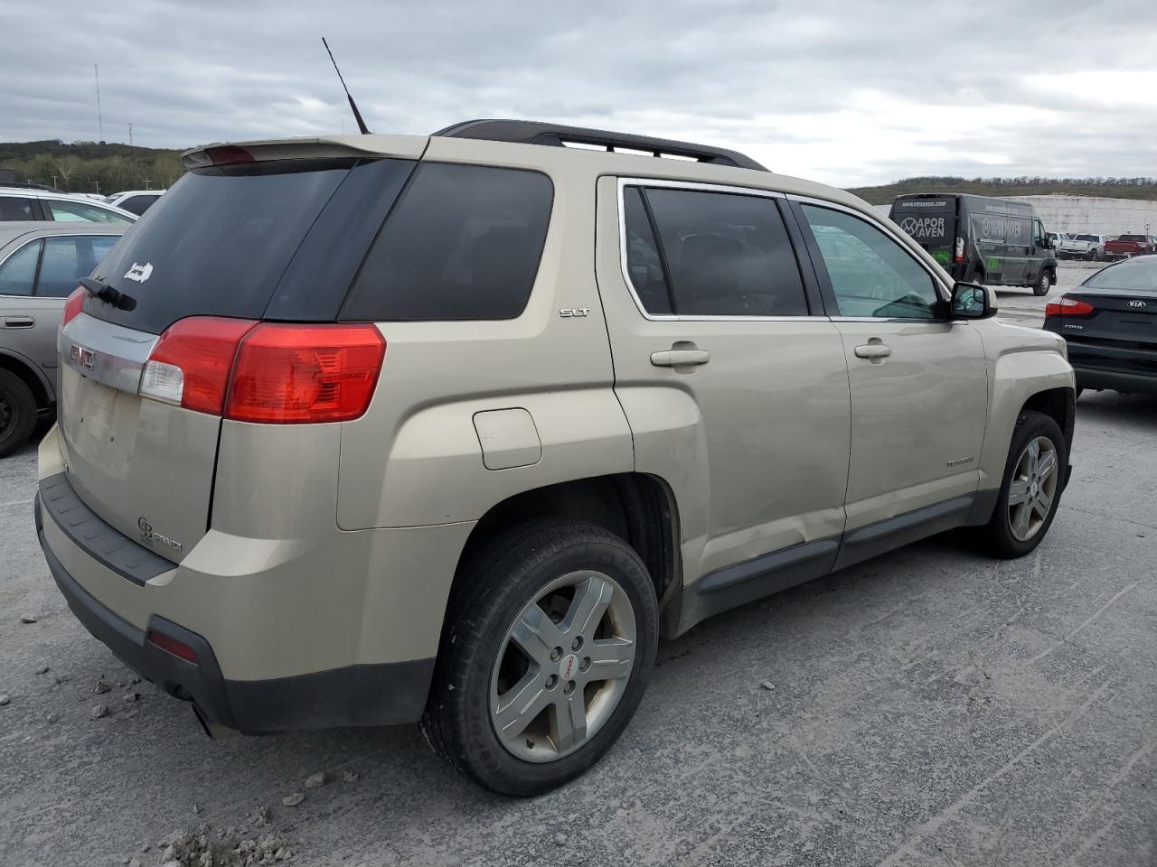 2012 GMC TERRAIN SL - Image 3