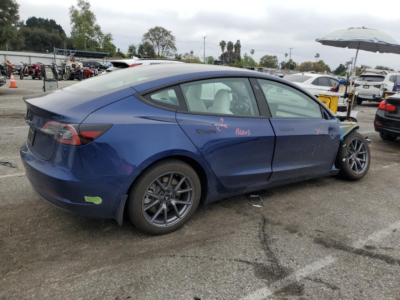 2023 TESLA MODEL 3 - Фото 3