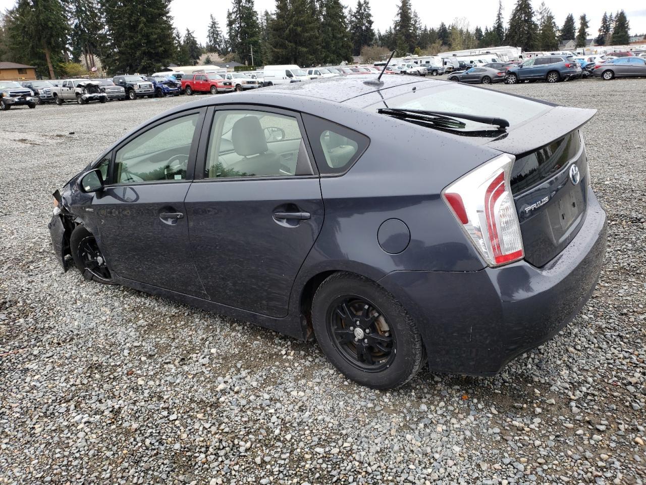2015 TOYOTA PRIUS - Фото 2