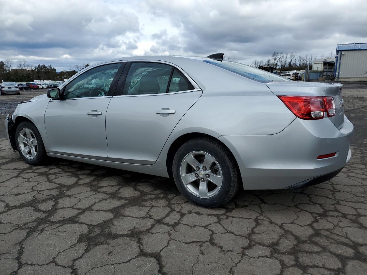 2015 CHEVROLET MALIBU LS - Фото 2