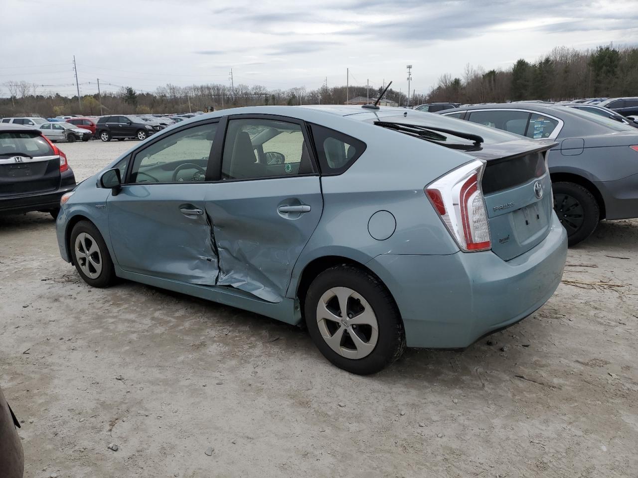 2013 TOYOTA PRIUS - Фото 2