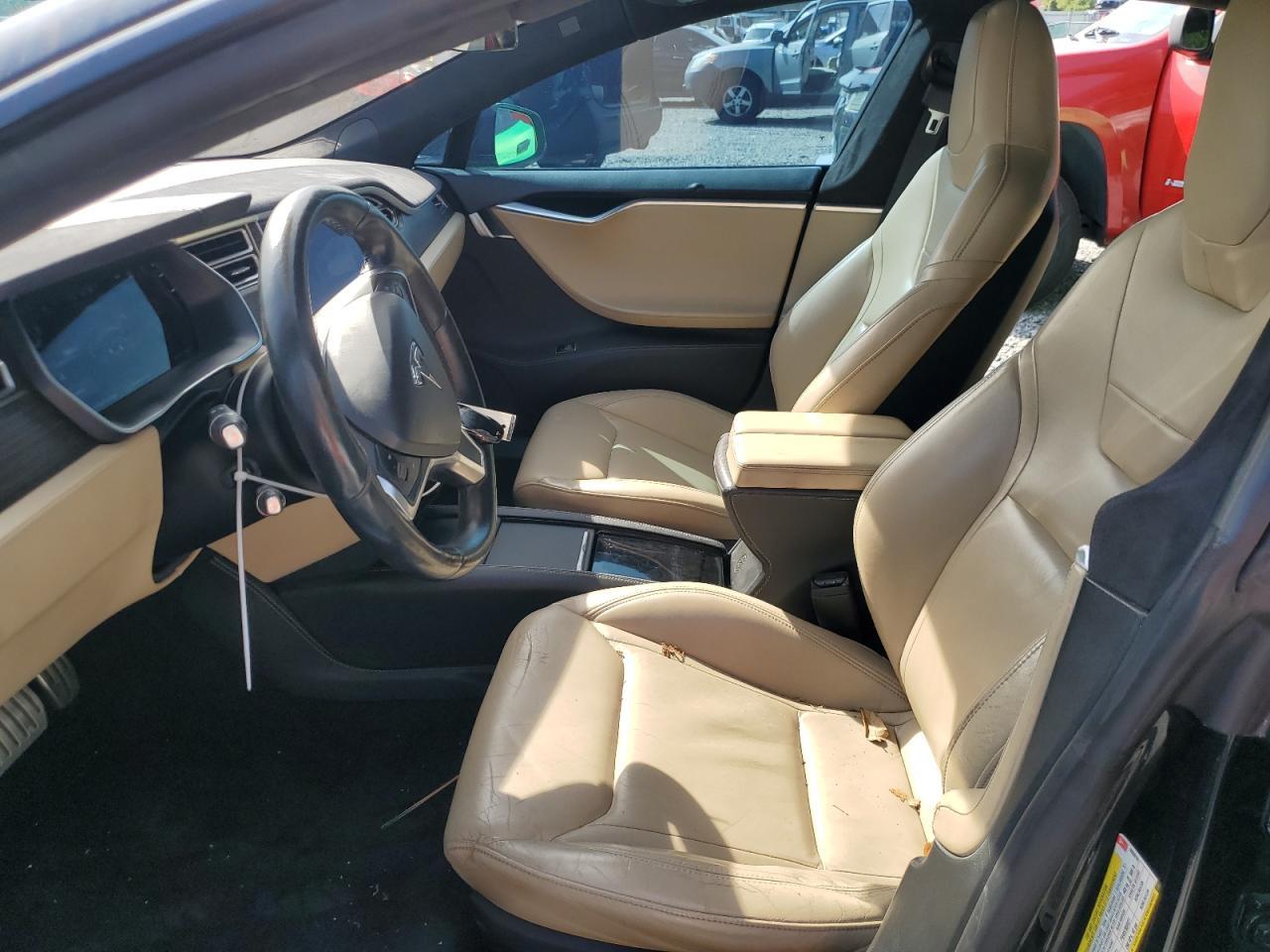 2015 TESLA MODEL S P8 - Фото 7