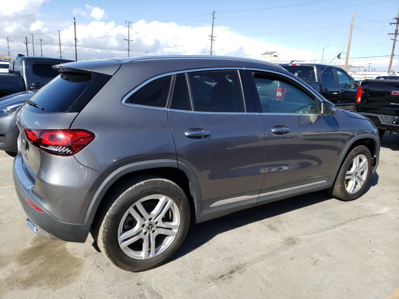 2021 MERCEDES-BENZ GLA 250 4M - Фото 3