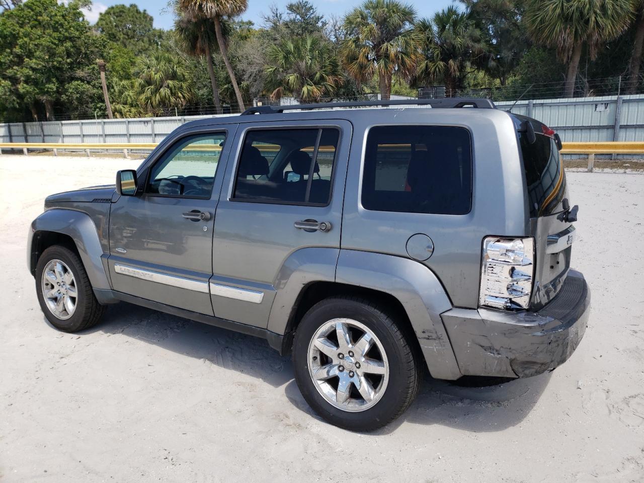 2012 JEEP LIBERTY SP - Фото 2