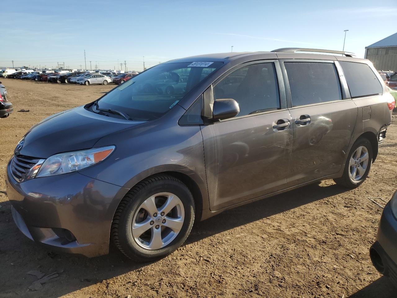 2015 TOYOTA SIENNA LE