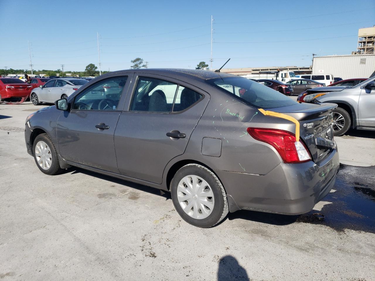 2016 NISSAN VERSA S - Фото 2