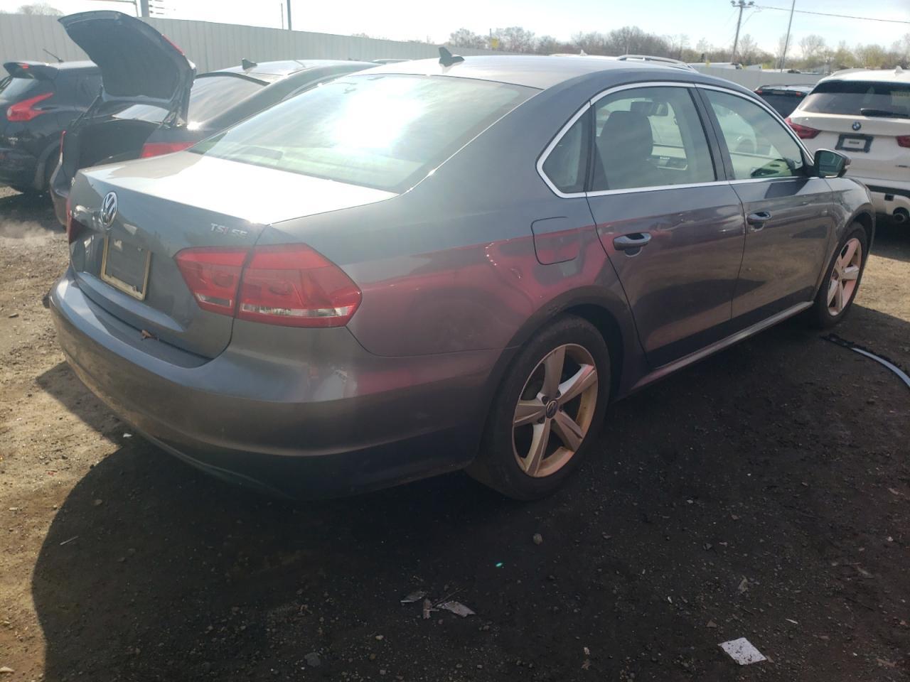 2014 VOLKSWAGEN PASSAT SE - Фото 3