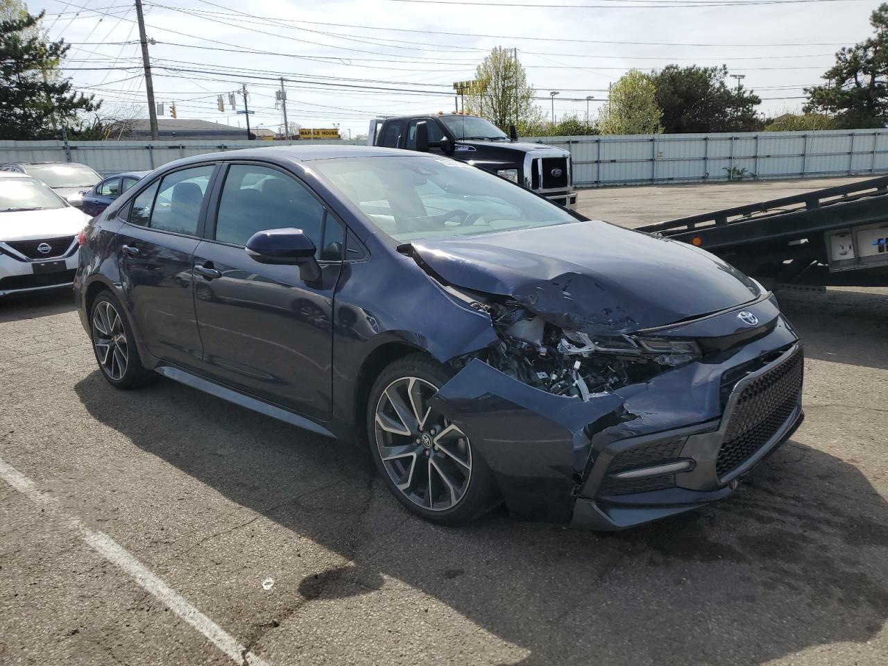 2022 TOYOTA COROLLA SE - Фото 4