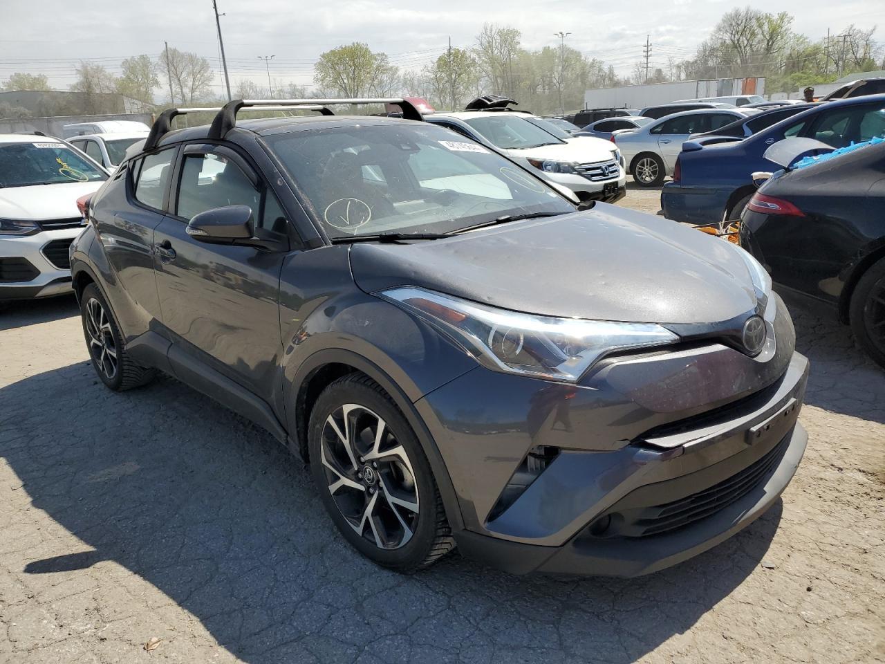 2018 TOYOTA C-HR XLE - Фото 4