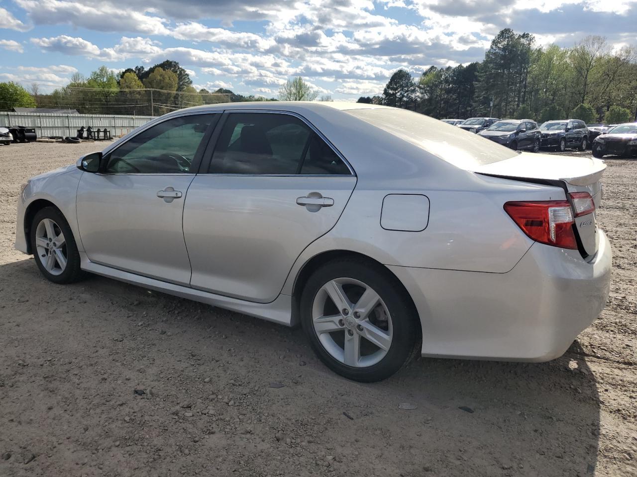 2013 TOYOTA CAMRY L - Image 2