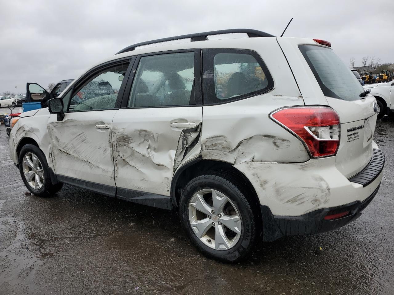 2015 SUBARU FORESTER 2 - Фото 2
