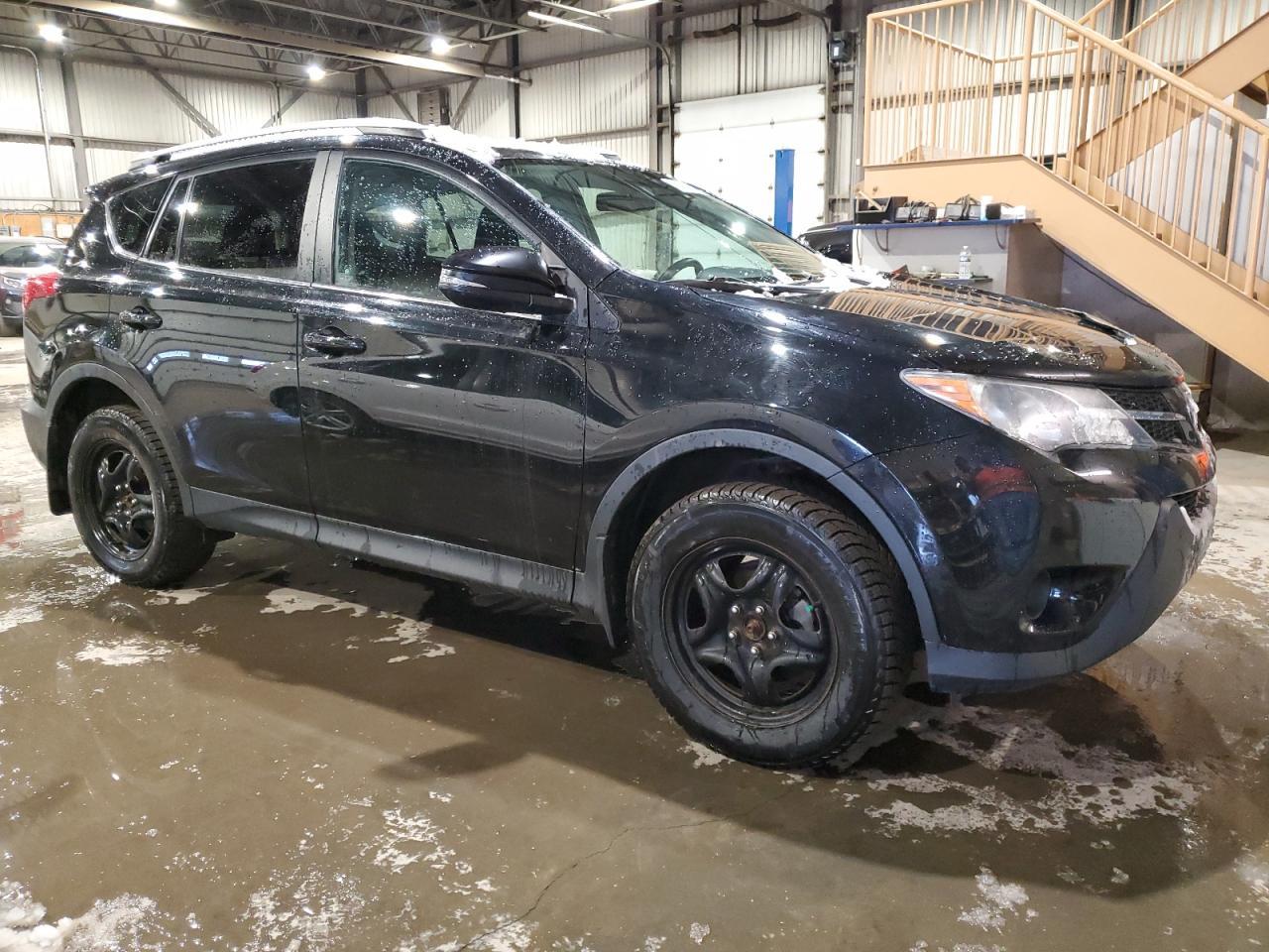 2014 TOYOTA RAV4 LE - Image 4