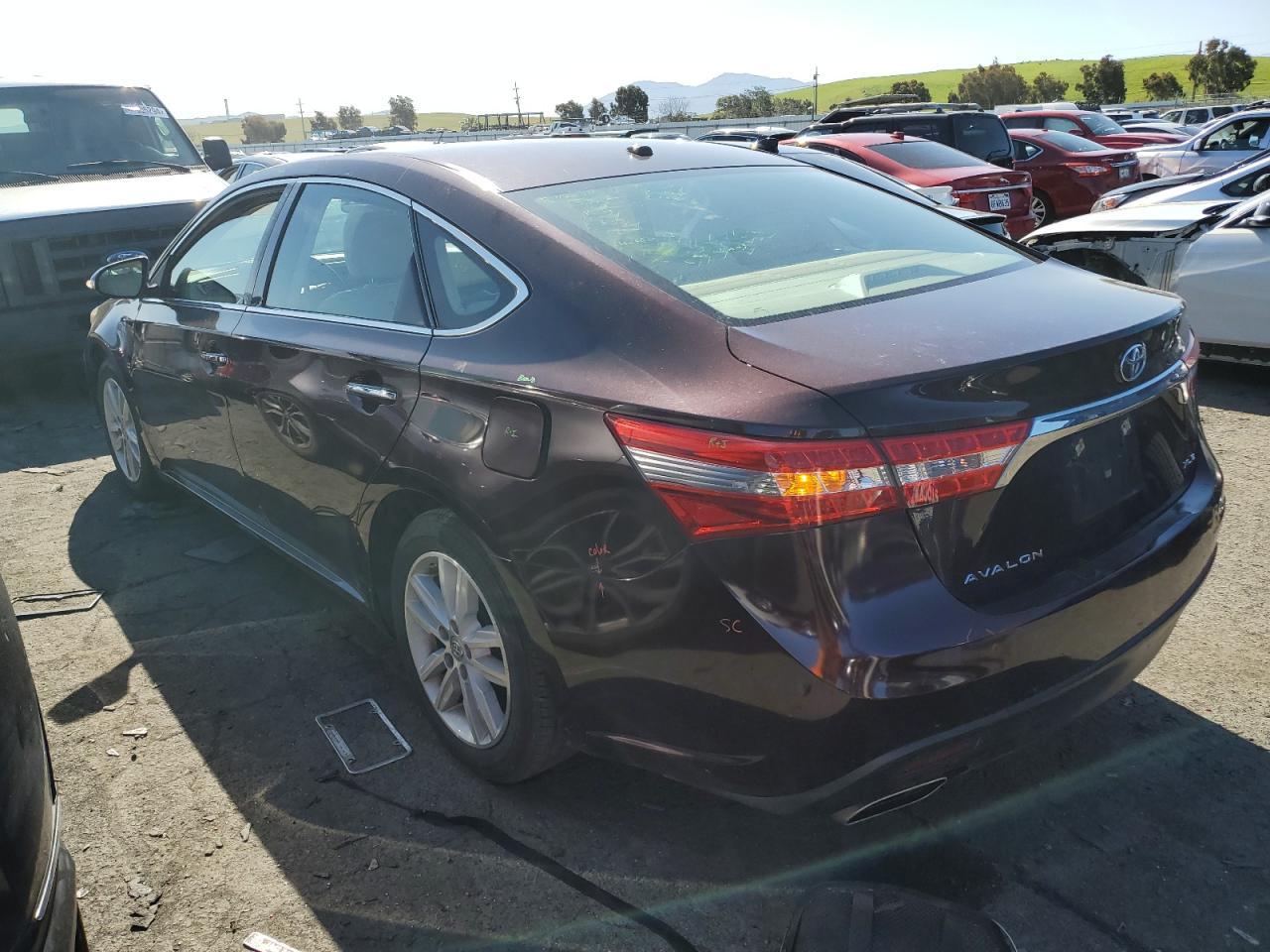 2015 TOYOTA AVALON XLE - Фото 2