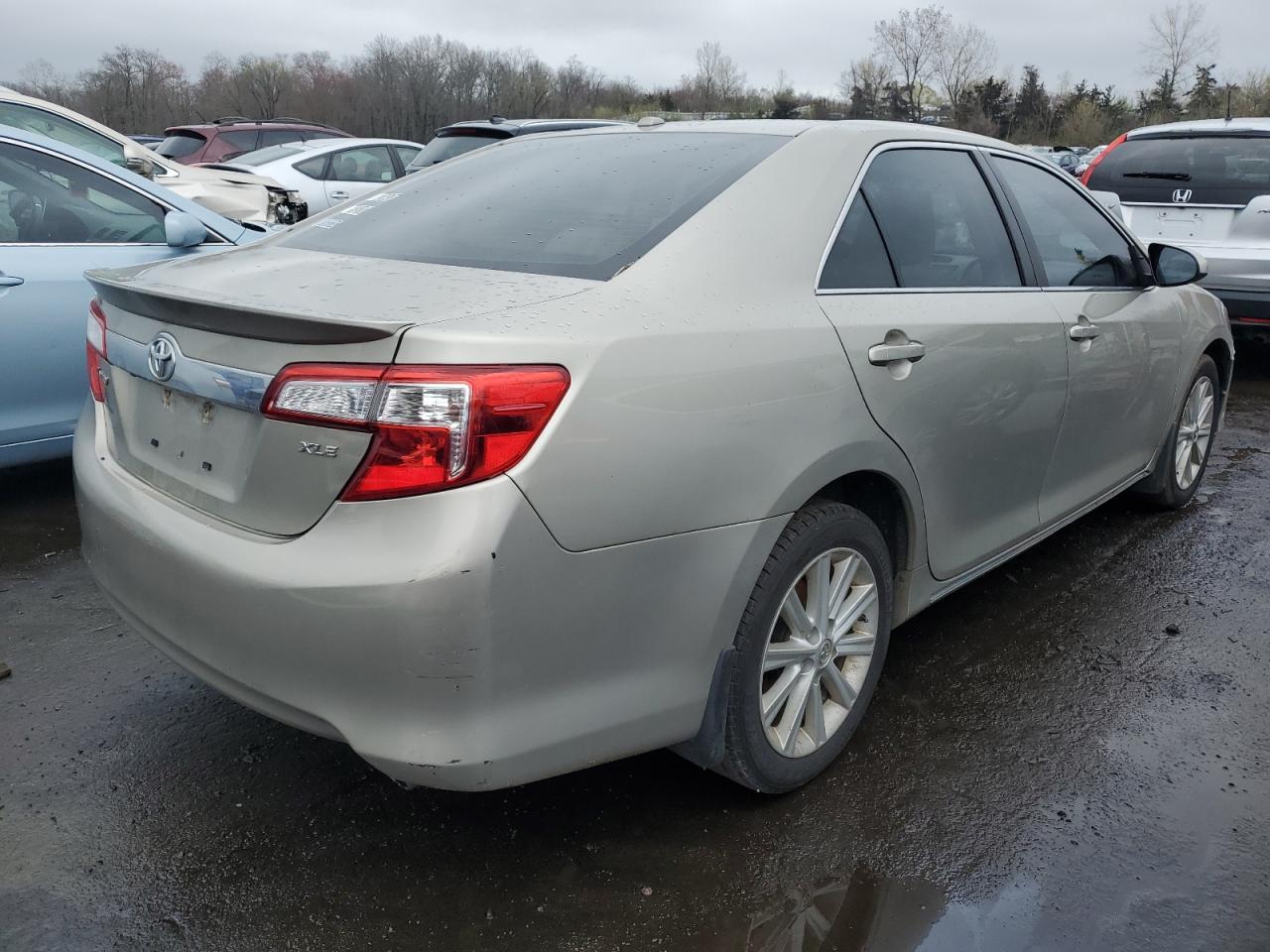 2014 TOYOTA CAMRY L - Image 3