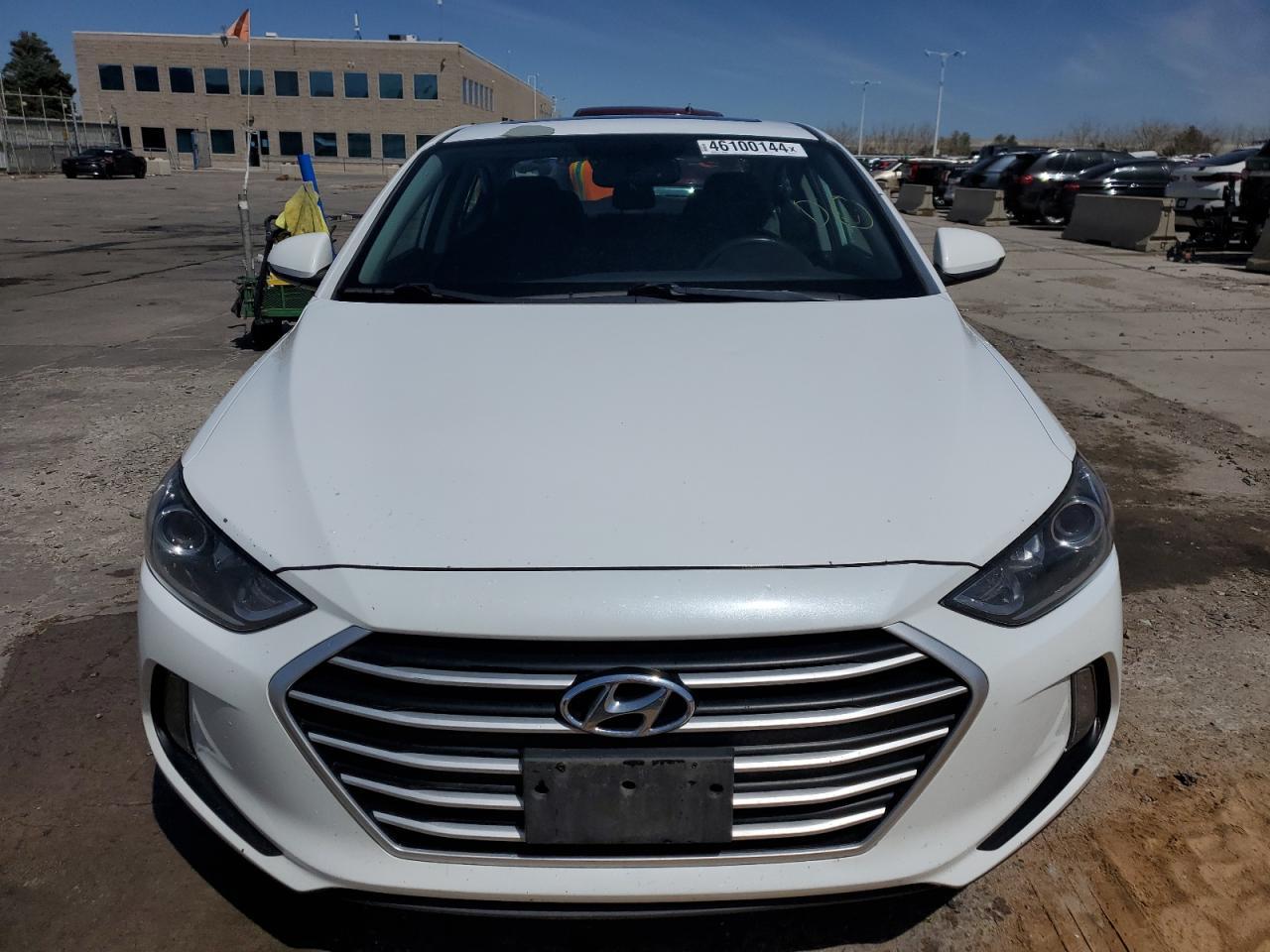 2018 HYUNDAI ELANTRA SE - Фото 5