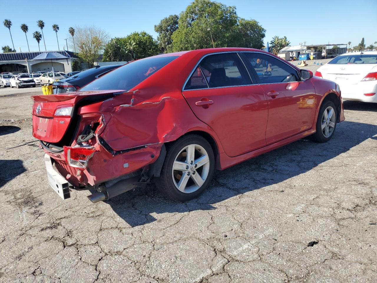 2014 TOYOTA CAMRY L - Image 3