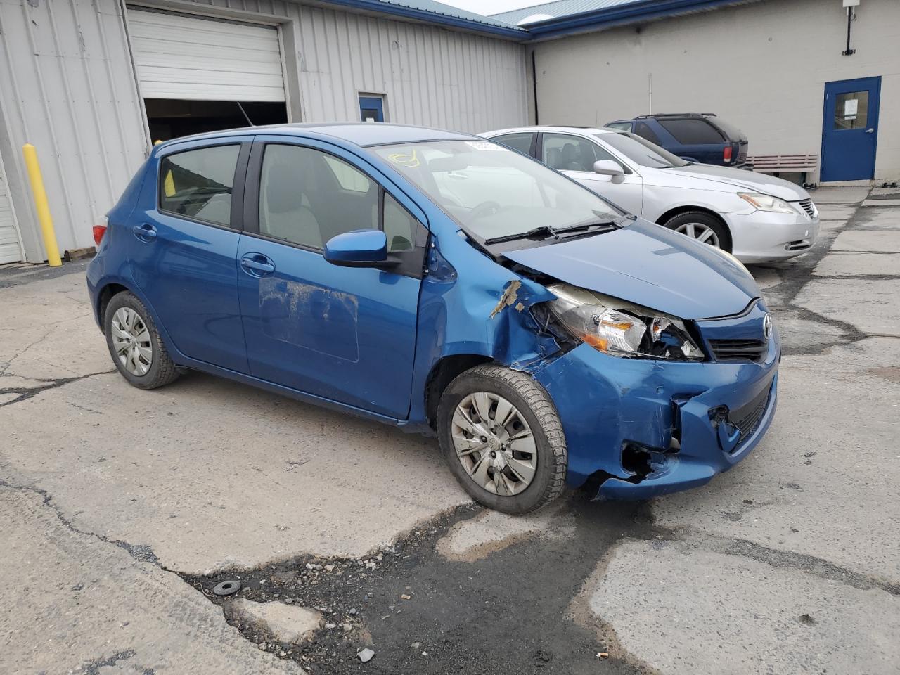 2012 TOYOTA YARIS - Фото 4