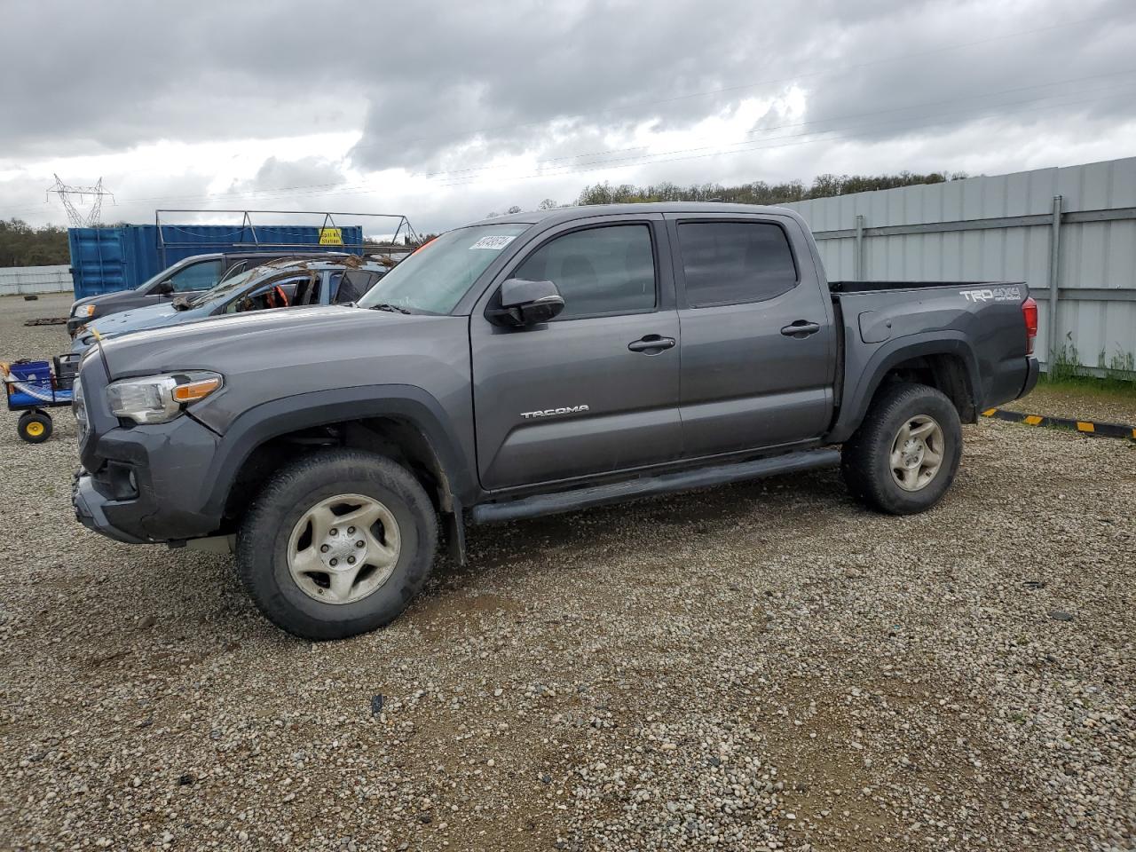 2017 TOYOTA TACOMA DOU