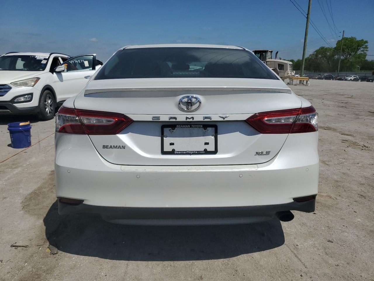 2018 TOYOTA CAMRY L - Image 6