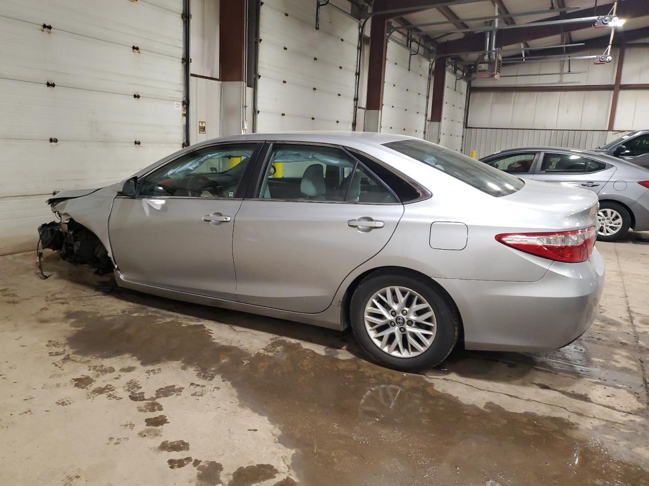 2017 TOYOTA CAMRY LE - Image 2