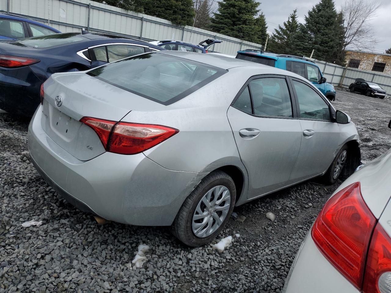 2019 TOYOTA COROLLA L - Image 3
