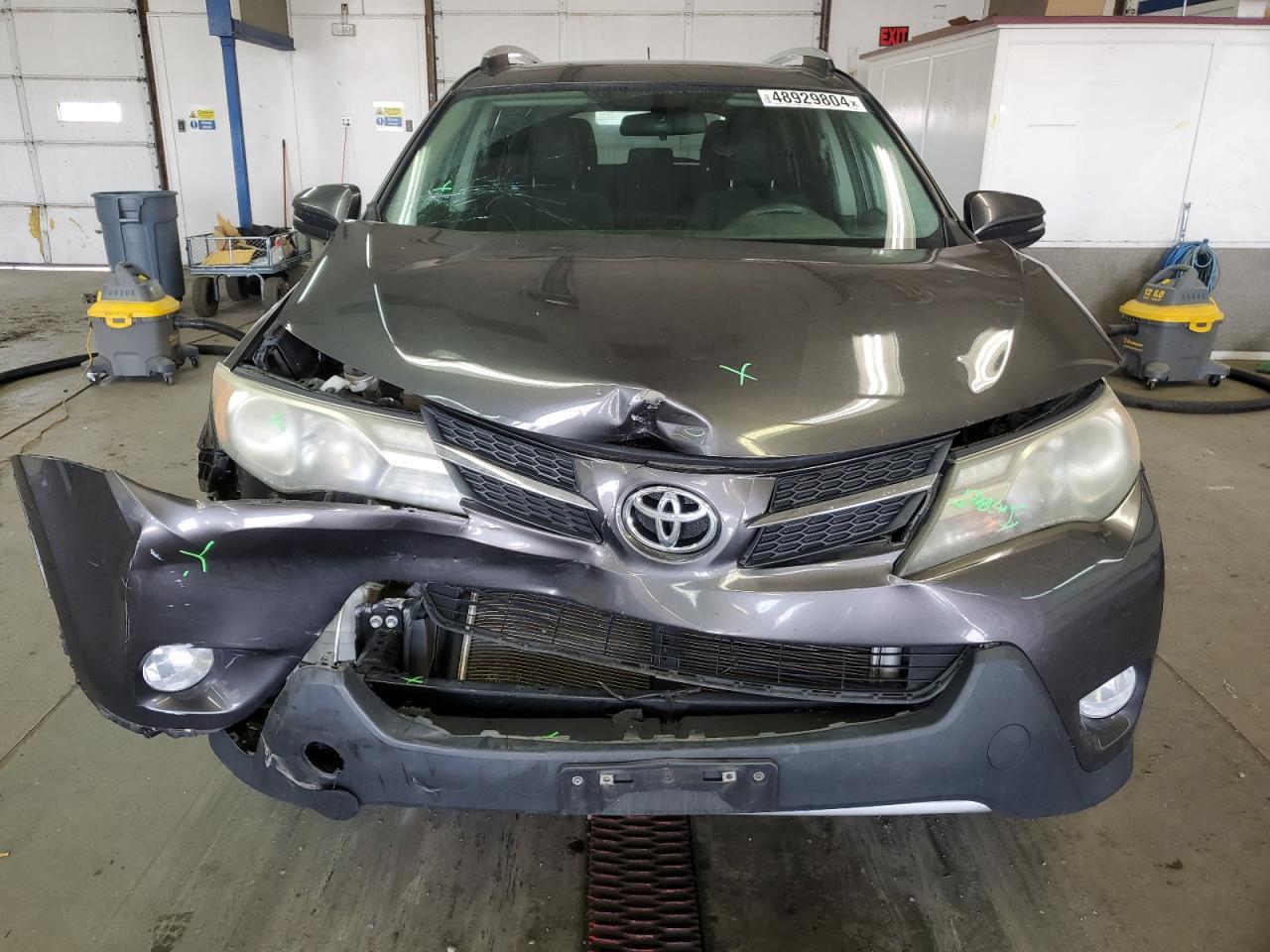 2015 TOYOTA RAV4 XLE - Image 5