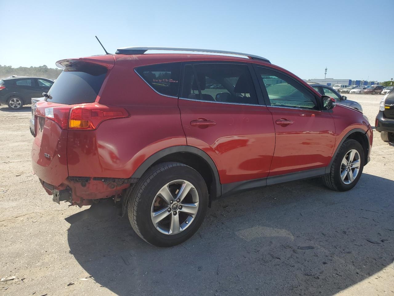2015 TOYOTA RAV4 XLE - Фото 3