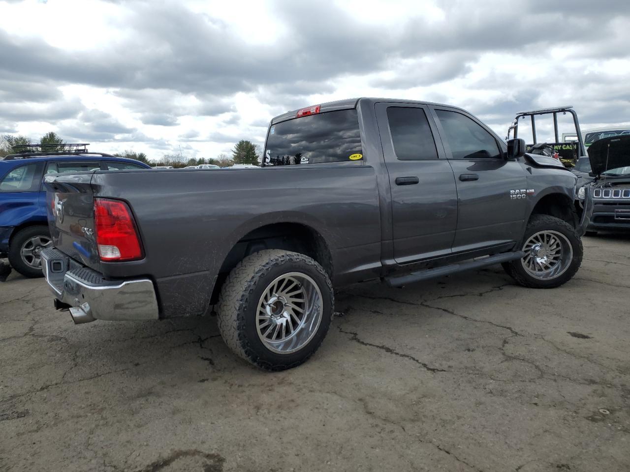 2014 RAM 1500 ST - Image 3