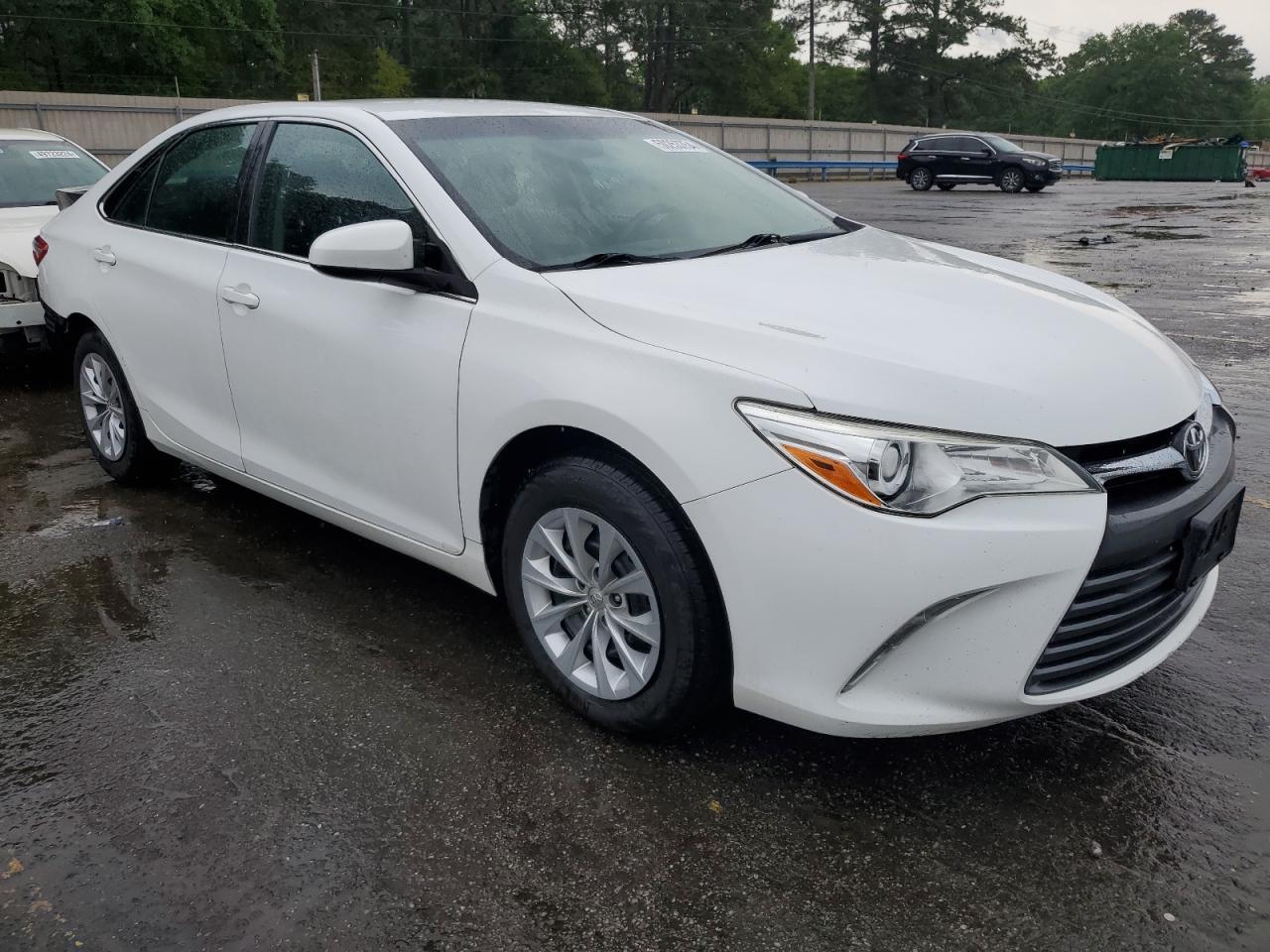 2017 TOYOTA CAMRY LE A - Фото 4