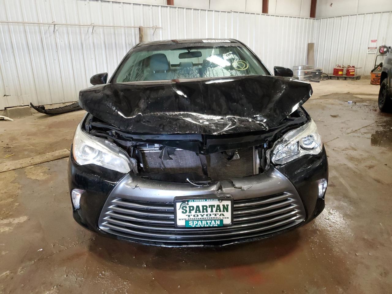 2016 TOYOTA CAMRY LE - Фото 5