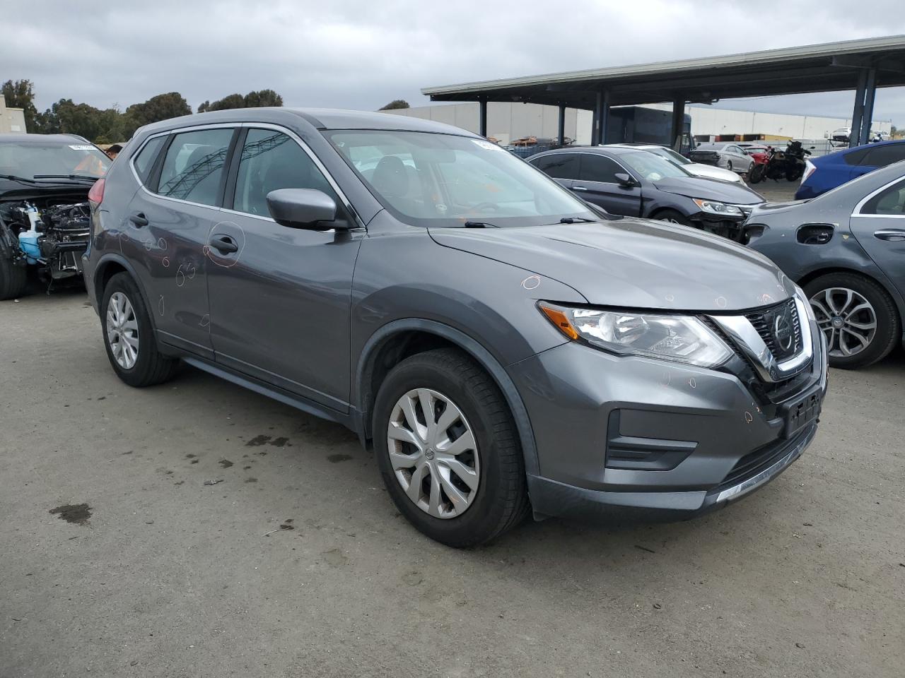 2017 NISSAN ROGUE S - Фото 4