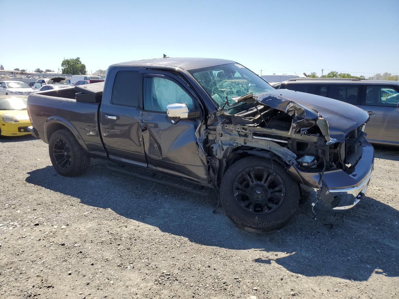 2017 RAM 1500 LARAM - Фото 4